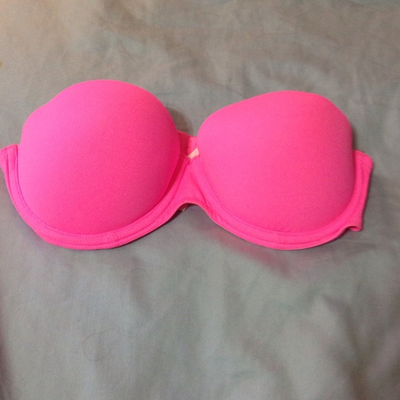 Pink strapless push-up bra