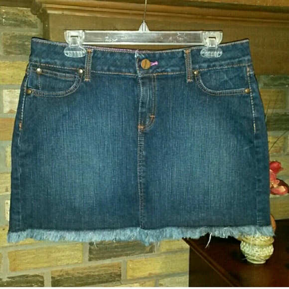 Wrangler Dresses & Skirts - **SOLD** Wrangler Denim Skirt w/frayed bottom