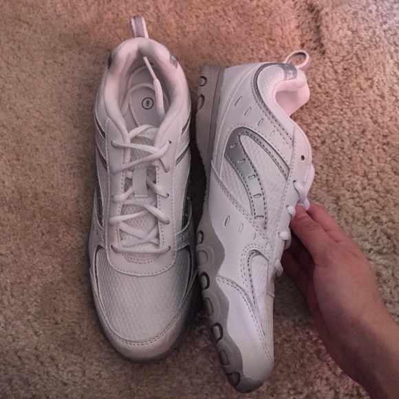 White work shoes - Picture 2 of 3