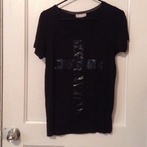 Forever 21 size small cross shirt
