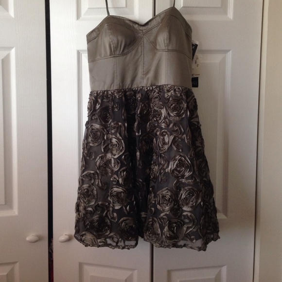 NWT PROM DRESS Addriana Pappel cocktail