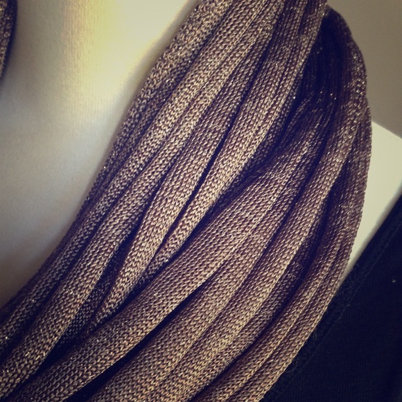 Infinity Scarf - Picture 1 of 4