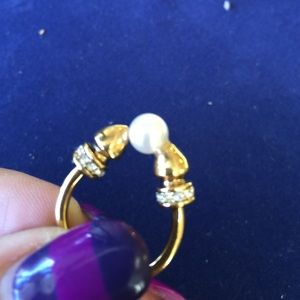 Minetani Swarovski element gold metal pearl ring