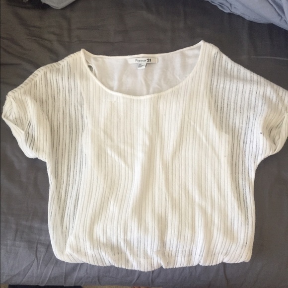 White knit shirt