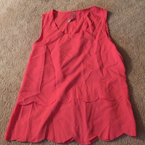Coral/pink scallop open/tulip back tank top