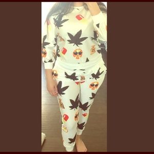 🍀Emoji Weed Jogger🍀