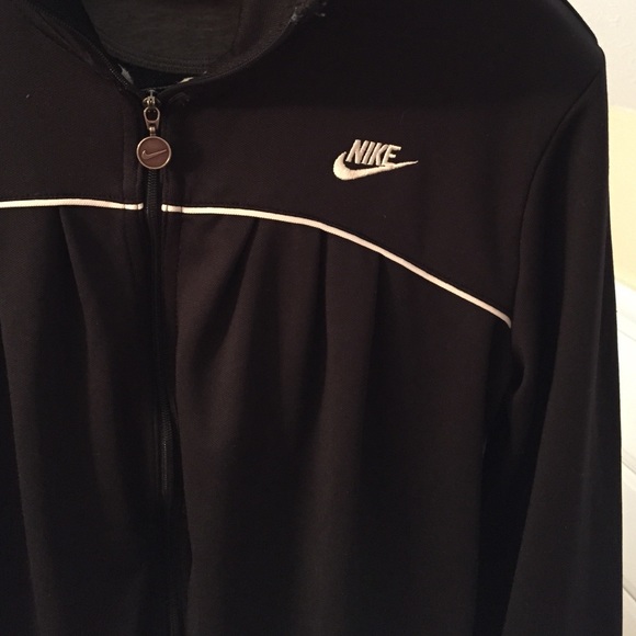 Nike track jacket - Picture 2 of 3