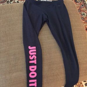 NIKE Just do it Leggings/ Tights ❤️
