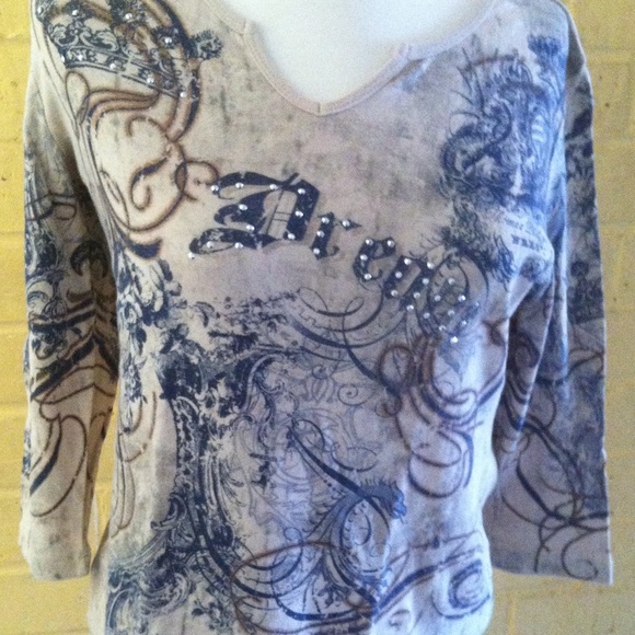 Beis,and blue blouse - Picture 1 of 4