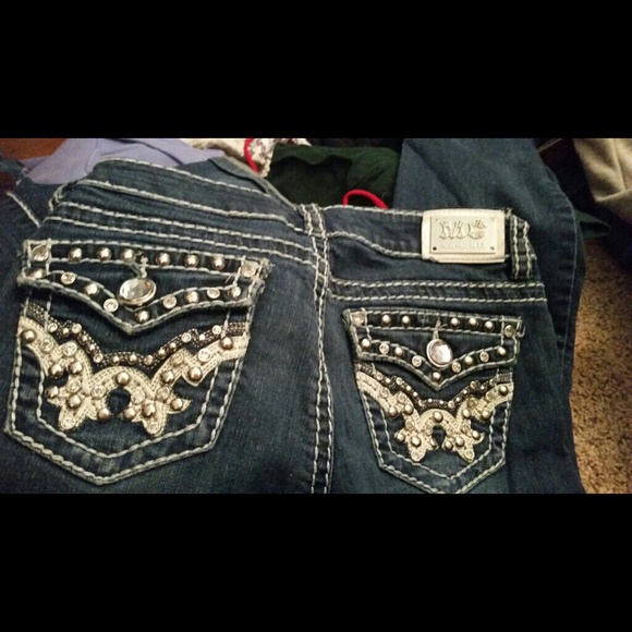 Size 6 and 7 jeans for 7 bucks a piece