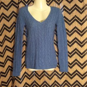 GAP blue knit top