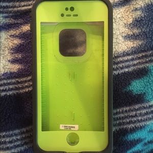 iPhone 5s Lime green life proof case