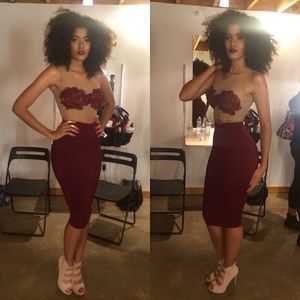 Host pick 🌟| Burgundy 2 piece skirt set