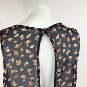 Nordstrom Tops - Birds and Leaves Open Back Sleeveless Top with Bow Nordstrom Tops - Birds and Leaves Open Back Sleeveless Top with Bow