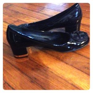 Tory Burch black heels