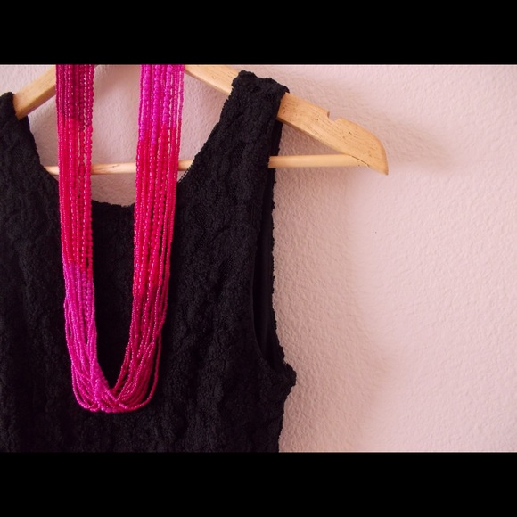 Forever 21 long beaded coral and pink necklace - Picture 1 of 3
