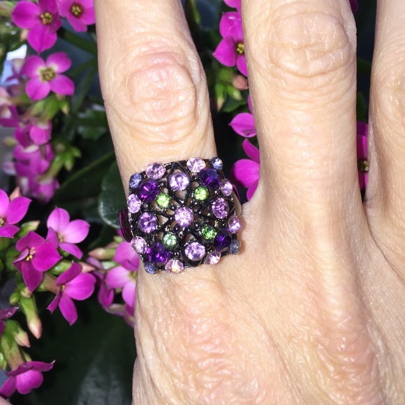 Fashion ring