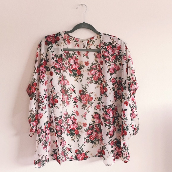 Floral kimono🌷