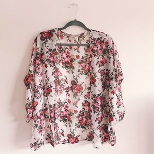 Floral kimono🌷