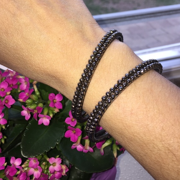 Set of 4 bangles💕