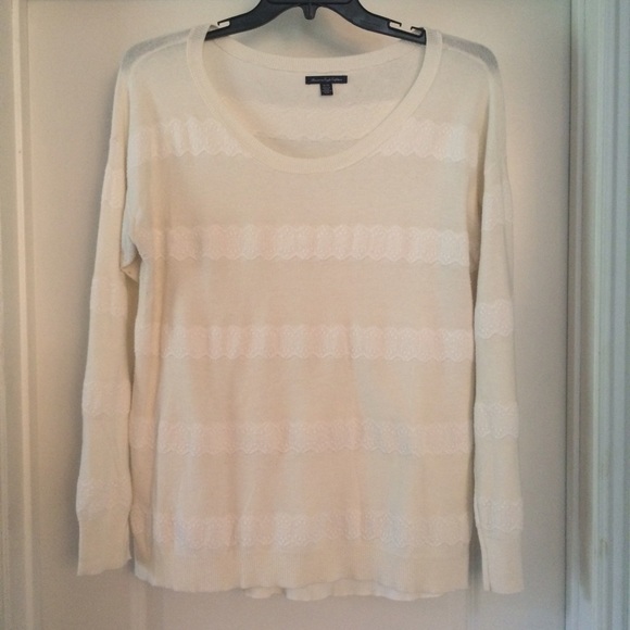American Eagle Cream Sweater
