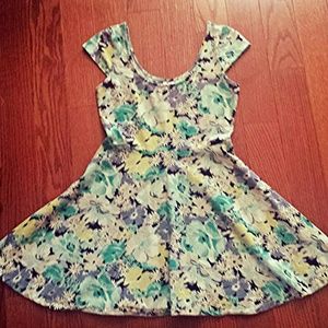Beautiful Floral Mini Skater Dress!