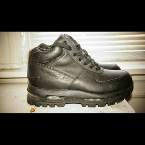 Nike black ACG sneakers