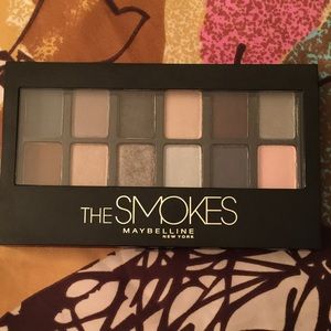 Maybelline the Smokes