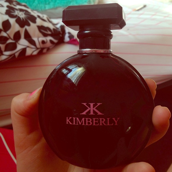 Kim kardashian perfume