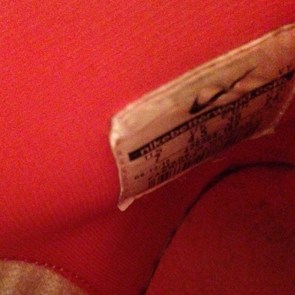 nikes on sale - Picture 3 of 4