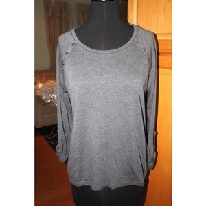 Gray Cotton 3/4 Sleeve Top with Button Detailing