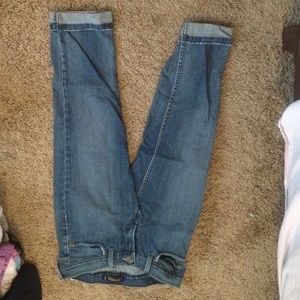 Capri jeans