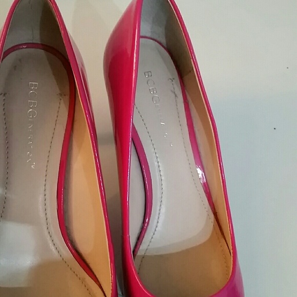 Shoes - Picture 4 of 4