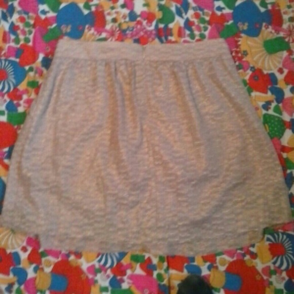 Polyester Gap skirt - Picture 3 of 3