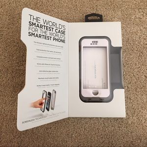 White LifeProof NÜÜD iPhone 5/5s Case