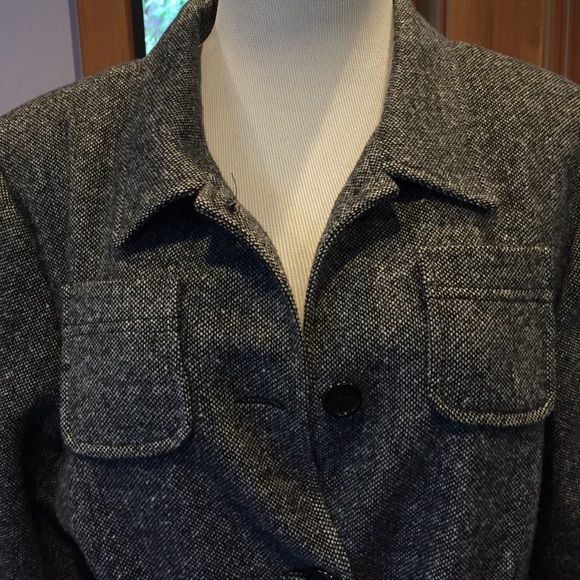 Coat - Picture 3 of 4
