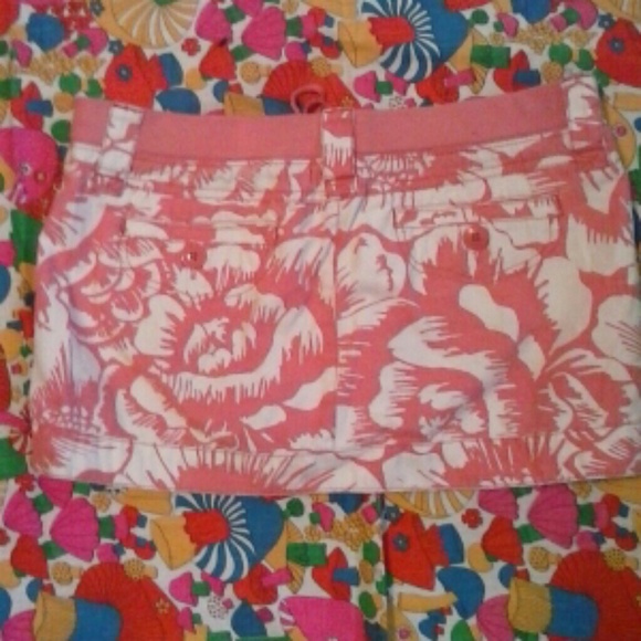 Floral pattern skirt - Picture 3 of 3