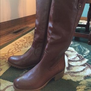 Brand new in box Bass leather riding boots
