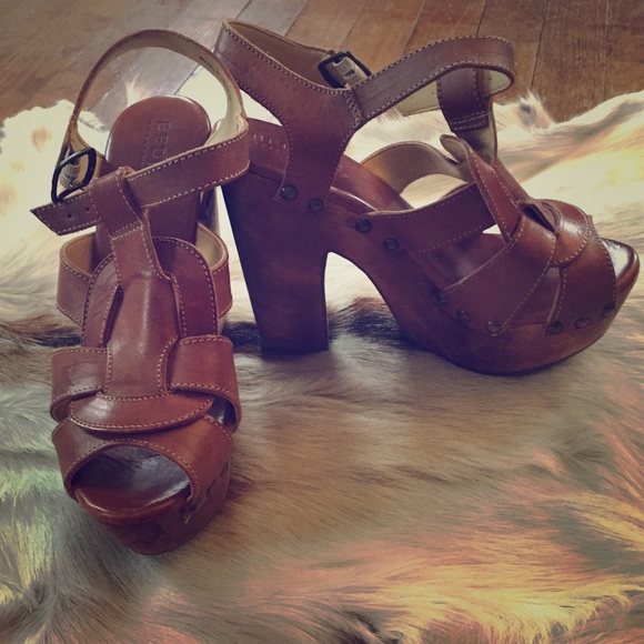 Bed Stu brown/tan leather platform sandals