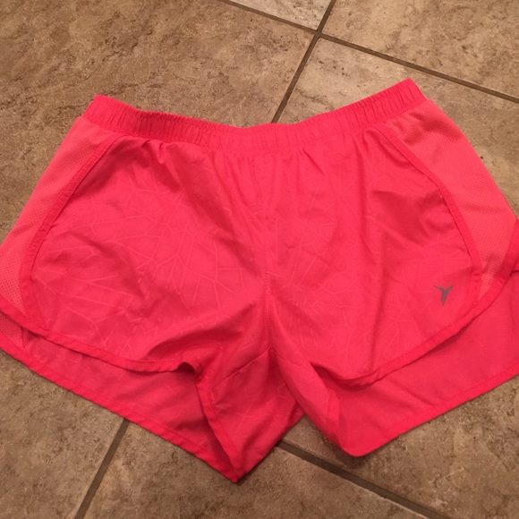 Running shorts