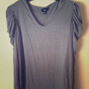 Long sleeve grey top!