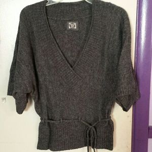 SOLD ✔ Short-sleeved Sweater Material Top, XL