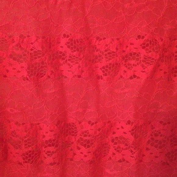 Lace crop top - Picture 3 of 3