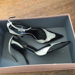 Prada black and white pointy toe shoes