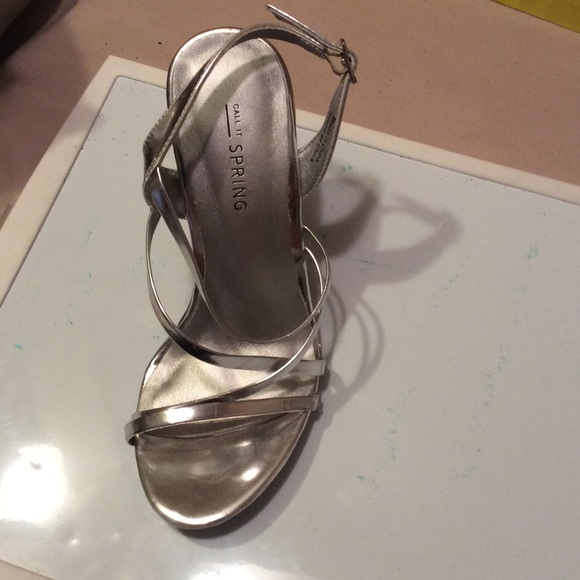 Silver heels - Picture 4 of 4