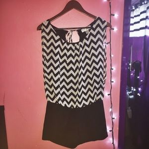 Black and white Romper ✨