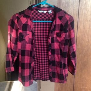 Red flannel shirt (Derek heart)