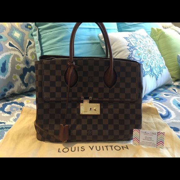 💰Sold 💰 Louis Vuitton Ascot