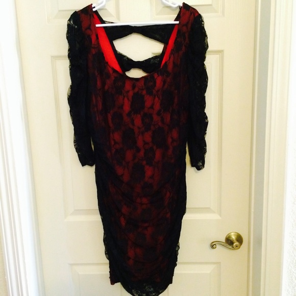 TORRID RED & BLACK LACE DRESS W/ BOW BACK NWT