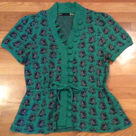 Leifsdottir cute rose sweater with buttons